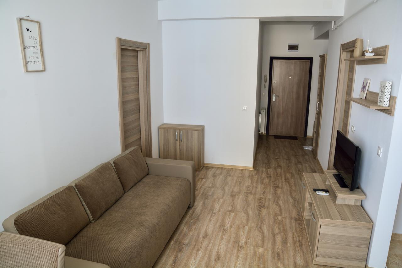 Oceana Summerland Apartment Mamaia Exterior photo