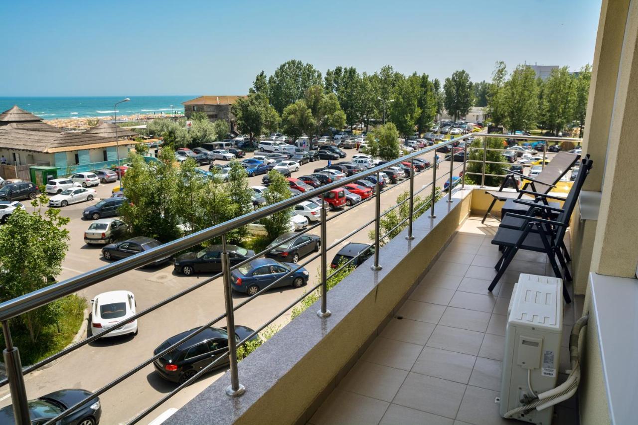 Oceana Summerland Apartment Mamaia Exterior photo