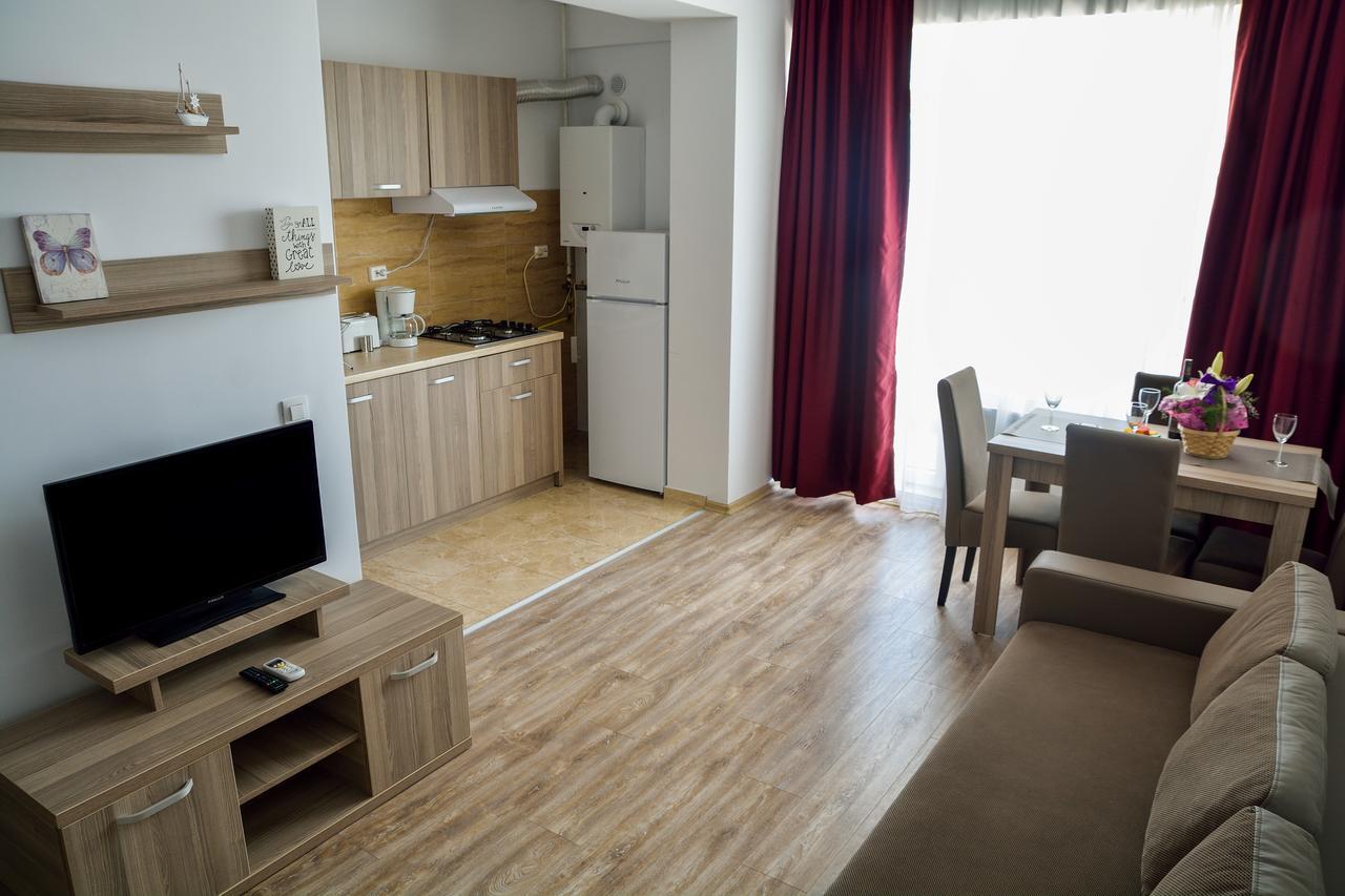 Oceana Summerland Apartment Mamaia Exterior photo